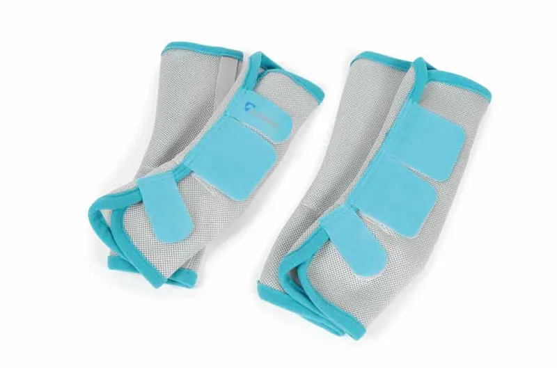 Shires Arma Fly Turnout Socks In Teal