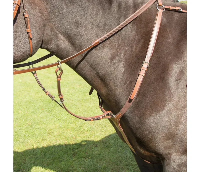 Avignon Breastplate in Oak