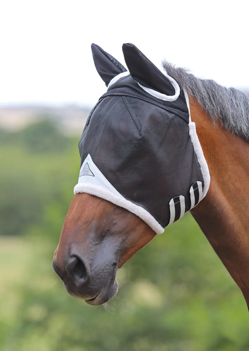 Shires Field Durable Fly Mask With Ears In Black