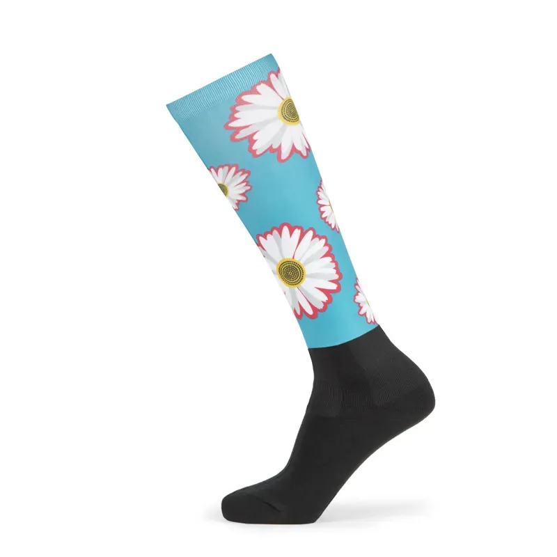 Aubrion Young Rider Hyde Park Cross Country Socks in Daisy
