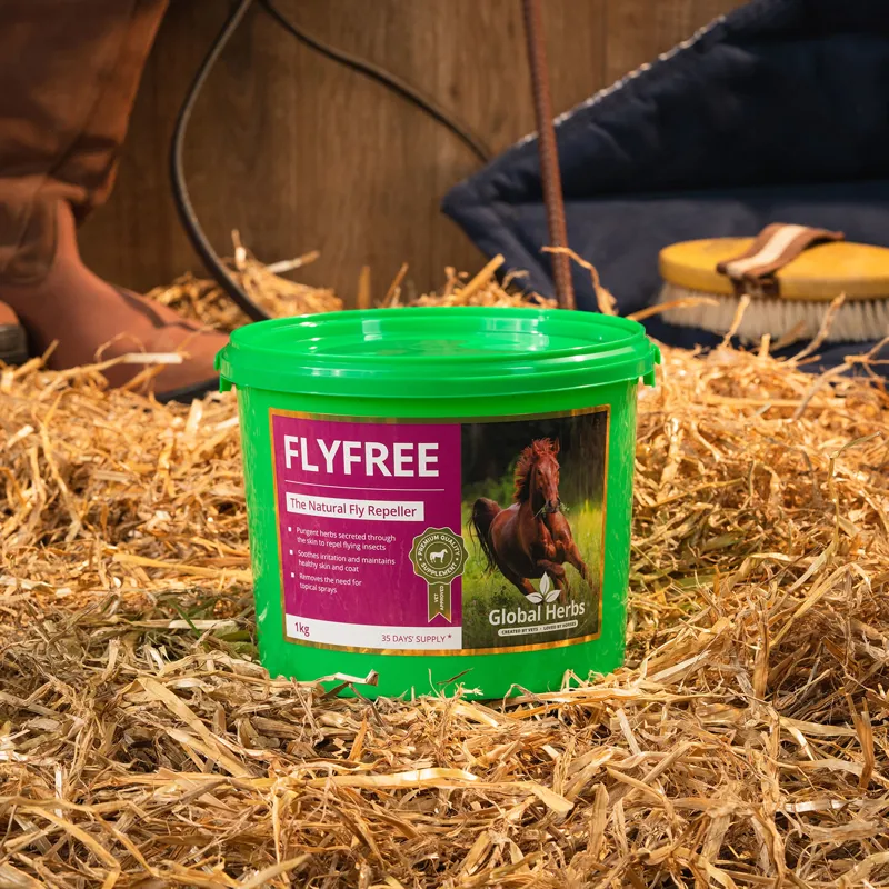 Global Herbs 1kg FlyFree in Green