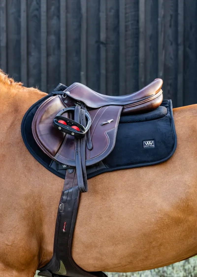 Woof Wear Elite Comfort Plus Saddle Pad CC Close Contact in Black-1
