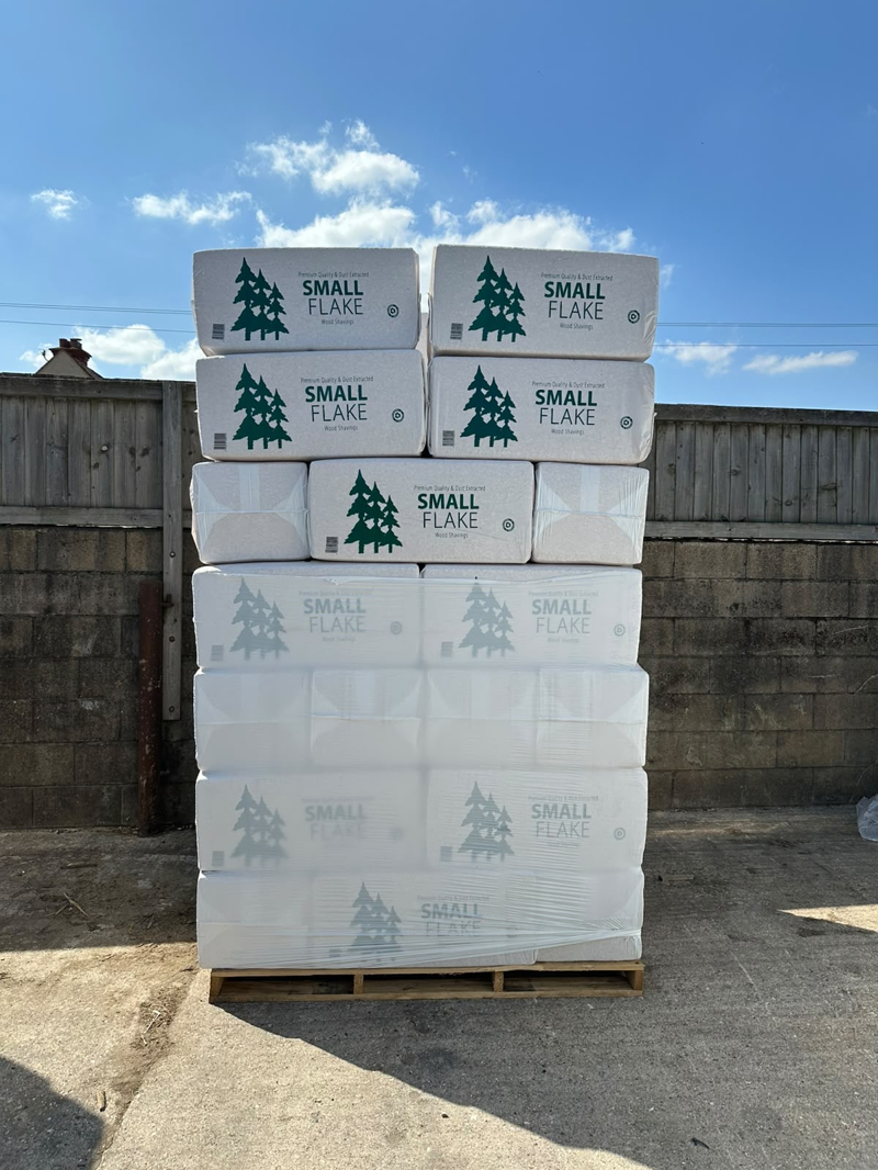 A.W. Jenkinson Forest Small Flake Woodshavings 42 Bale Pallet Deal