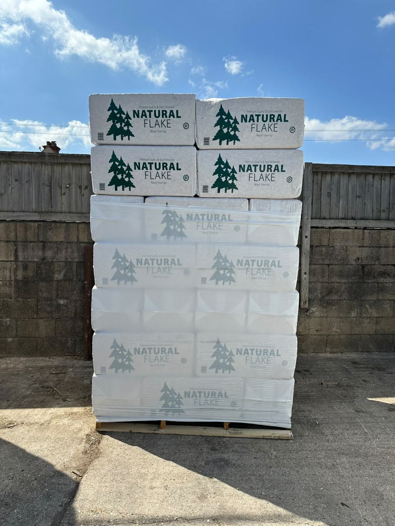 A.W. Jenkinson Forest Natural Flake Woodshavings 42 Bale Pallet Deal