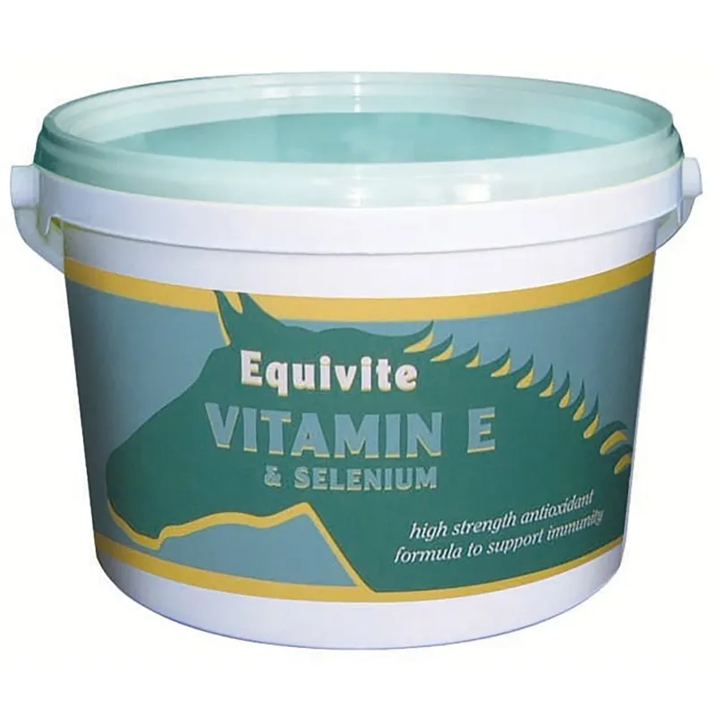 Mars Horsecare 3kg Equivite Vitamin E and Selenium in White